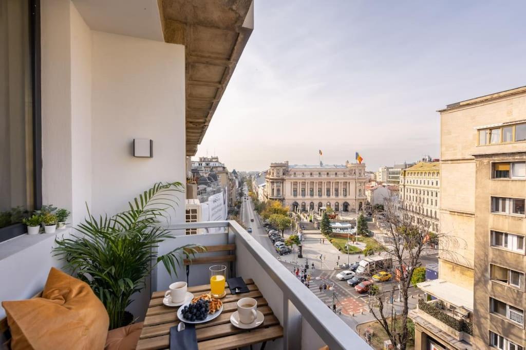 Sunny 2Br Flat - Top Location - Stunning Views 부쿠레슈티 외부 사진